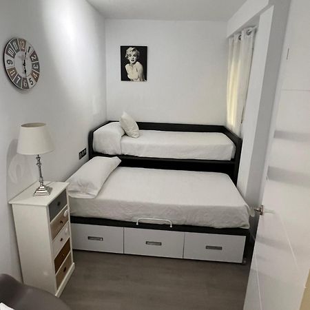 Nuevo!! Apartamento Lujo&Confort. Parking Севилья Экстерьер фото